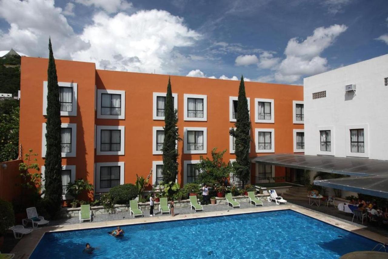 Hotel Dorado
