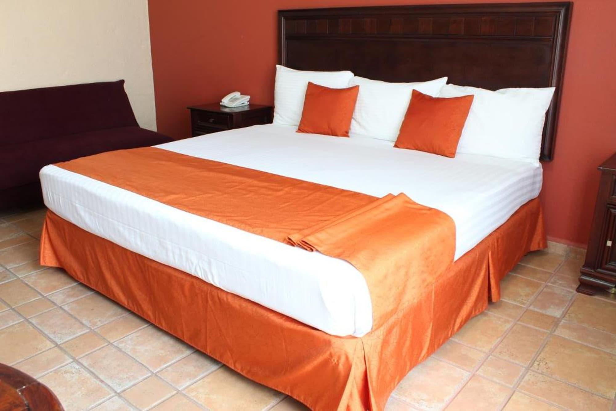 Hotel Dorado 5*